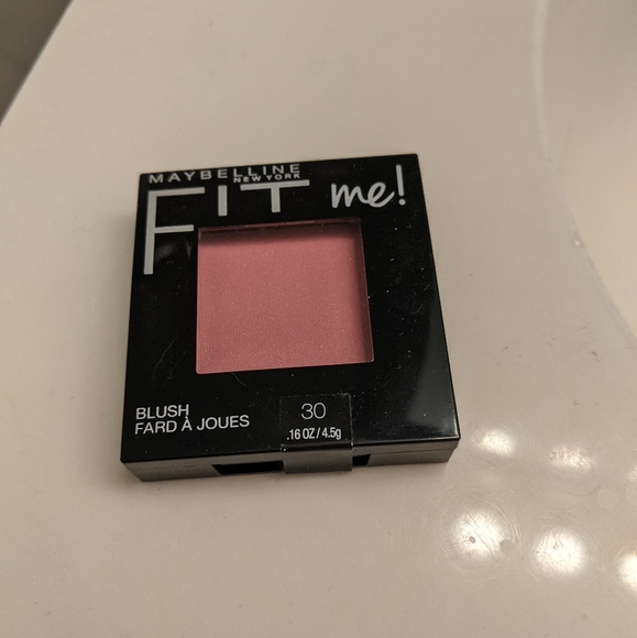 Make-Up Bundle! - Picture 6 of 7